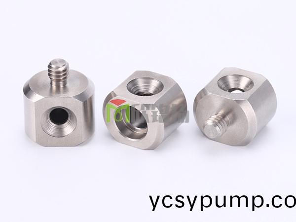 數(shù)(shu)控(kong)車牀加(jia)工(gong)鐵(tie)件(jian)